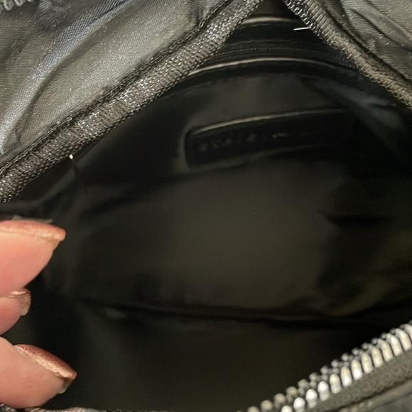 Crossbody Adrienne Vittadini Bag 11” w x 7” h - Picture 4 of 6